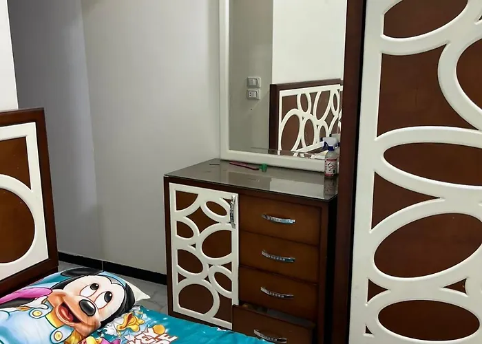 خلف الإليزي Apartman