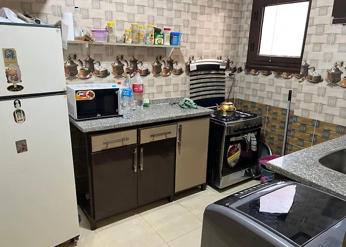 خلف الإليزي Apartman *